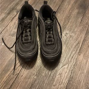 Air max 97 “triple black”